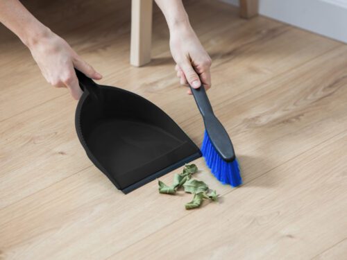 Szemeteslapát gumiszegéllyel és kefével újrahasznosított anyagból CLIP AZUR - YORK - CLEAN HOUSE - Image 2